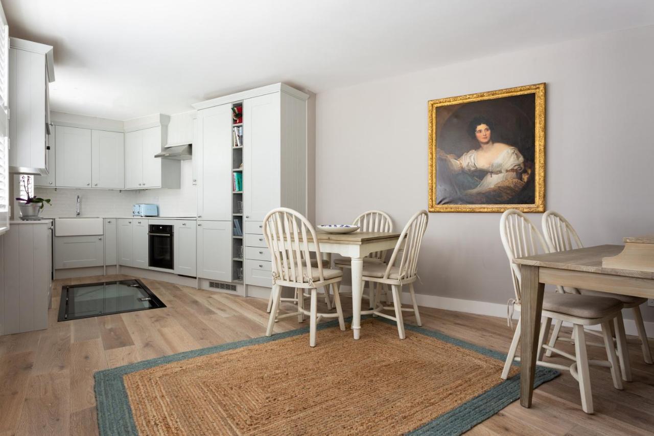 Bathurst Mews Ii By Onefinestay Londra